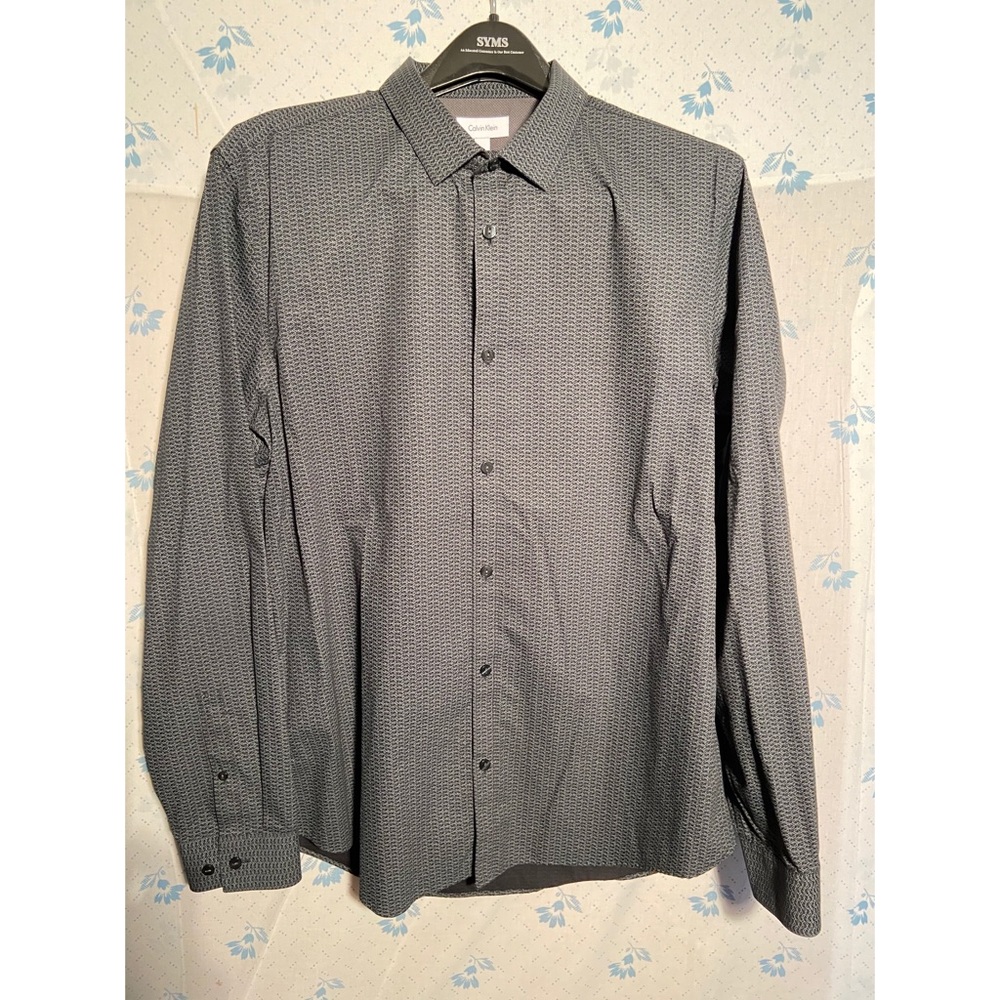 Calvin Klein Men’s Button Down